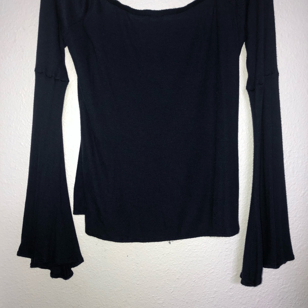 Off the shoulder Navy blue long sleeve top